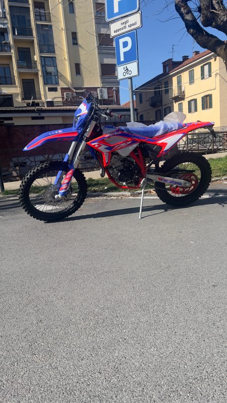 RR 125 4T “R” EURO 5+